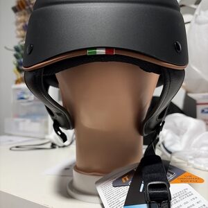 UOF ITALIAN MADE HORSE HELMET BRAND NEW